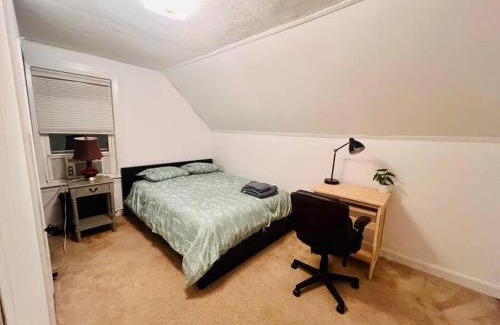 North Andover Apartamento | Cozy 2-Bedroom Apartment with Summer Pool Access