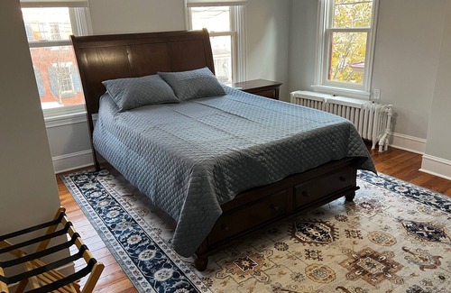 Carlisle Apartamento | Cozy 2-bedroom apartment, 5 minute walk from colleges, restaurants and shopping
