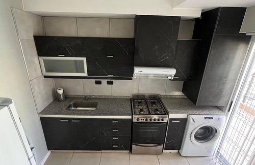 Centro de la ciudad de Mendoza Apartamento | Cozy 2-bedroom apartment with parking free, WIFI and AC