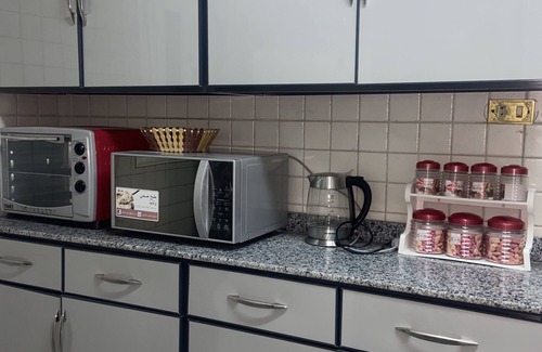 Zamalek Apartamento | Cozy 2-bedroom apartment in brilliant Zamalek with WiFi, AC