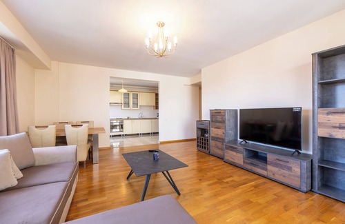 Sibiu Apartamento | Cozy 2-bedroom apartment in charming Sibiu with WiFi, AC