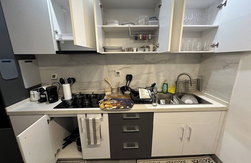 Medina Apartamento | Cozy 2-Bedroom Apartment with Stylish Décor, AC & WiFi in Vibrant Dakar