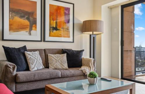 East Perth Apartamento | Cozy 2-Bedroom Apartment with City Views