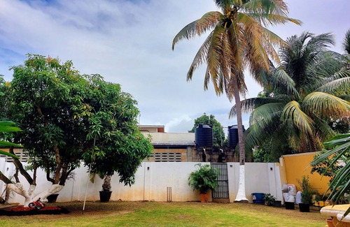 Arouca Apartamento | Cozy 2 Bedroom Apt near Airport, Malls, Golfing, Mountains