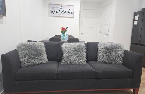 Calgary Apartamento | Cozy 2-Bedroom Basement Suite Just Minutes from the Airport