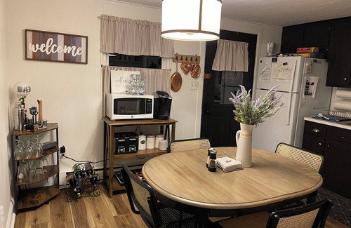 Albrightsville Cabina | Cozy 2-bedroom cabin located in the heart of the Poconos!