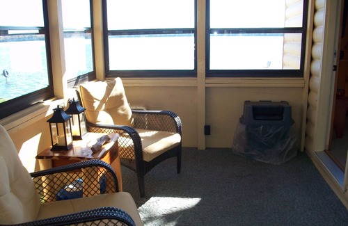 St Germain Cabina | Cozy 2 Bedroom Cabin With Gas Fireplace