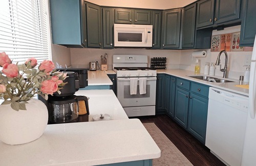 Montgomery Park Condominio | Cozy 2-bedroom condo in Uptown Albuquerque
