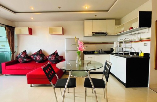 Talat Yai Condominio | Cozy 2-bedroom condo in Phuket Town with AC, WiFi
