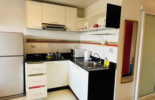Talat Yai Condominio | Cozy 2-bedroom condo in Phuket Town with AC, WiFi