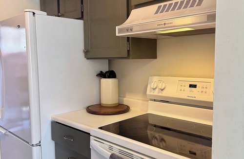 Holladay Condominio | Cozy 2-Bedroom Condo Near World-Class Skiing