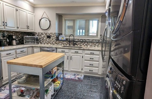 Littleton Condominio | Cozy 2-bedroom condo with WiFi, AC in welcoming Centennial