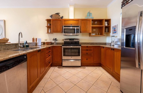 Tamarindo Condominio | Cozy 2-bedroom condo with balcony