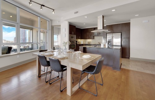 East Village Condominio | Cozy 2-bedroom condo with WiFi, fitness room in awesome San Diego