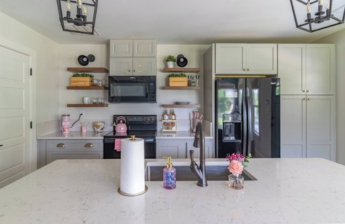 Cooper-Young Historic District Casa | Cozy 2 bedroom Cooper Young 7 minutes from Downtown
