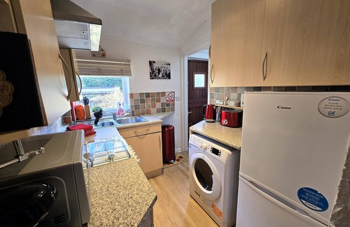 Holmbridge Cabaña | Cozy 2-Bedroom Cottage – Just outside of Holmfirth
