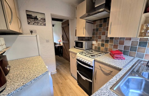 Holmbridge Cabaña | Cozy 2-Bedroom Cottage – Just outside of Holmfirth