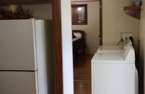 Camden Casa | Cozy 2-bedroom cottage - #20 on Kentucky Lake with great fishing and boating