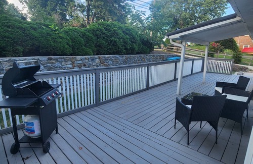 Weaverville Casa | Cozy 2-bedroom house in charming Weaverville with WiFi, AC