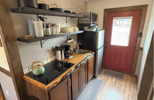 Teasdale Cabina | Cozy 2-bedroom house in charming Teasdale minutes away from Capitol Reef