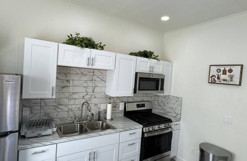 Nogales Casa | Cozy 2-bedroom house in charming Nogales with AC, WiFi