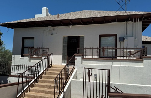 Nogales Casa | Cozy 2-bedroom house in charming Nogales with AC, WiFi