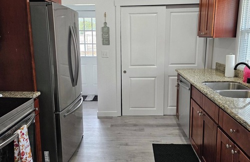 South Tacoma Casa | Cozy 2-bedroom house in Tacoma with AC, WiFi