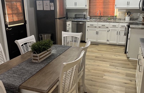 Glasgow Casa | Cozy 2-bedroom house with AC and WiFi in charming Glasgow.