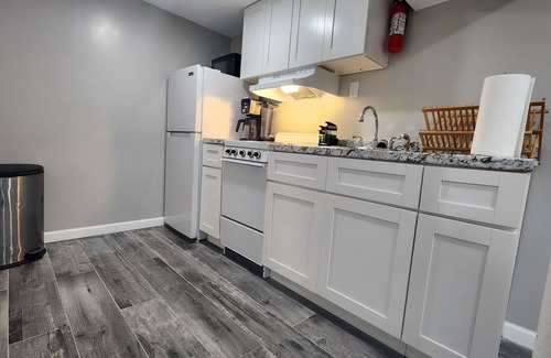 Irvington Apartamento | Cozy 2 Bedroom Luxury Basement Near Airport-NYC -Dream Mall -Prudential Center