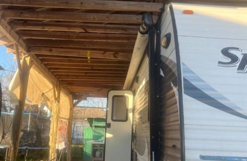 Baytown Casa | Cozy 2-bedroom mobile home in lovely Baytown with AC