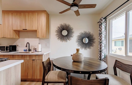 Alhambra Apartamento | Cozy 2 Bedroom Near Downtown Alhambra - Pet Friendly