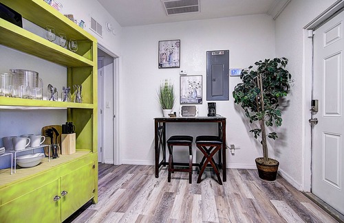 East Tampa Apartamento | Cozy 2 bedroom Near Downtown Pet-Friendly