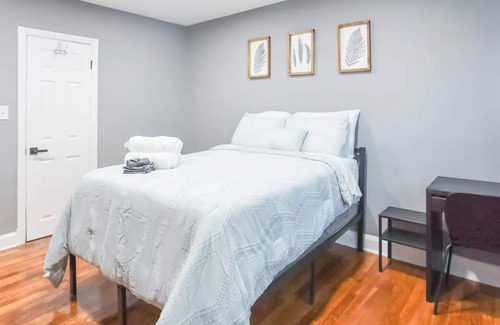 Lake Walker Apartamento | Cozy 2-Bedroom Rental Unit w/ Free Parking