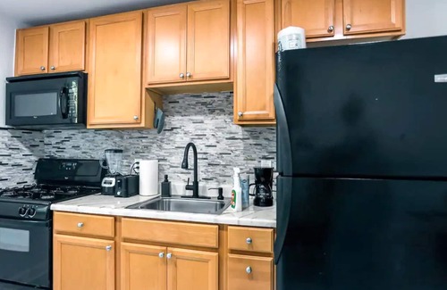 Lake Walker Apartamento | Cozy 2-Bedroom Rental Unit w/ Free Parking