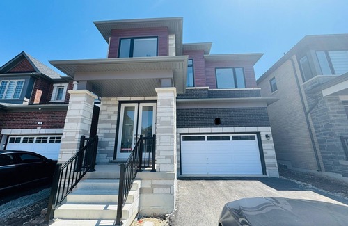Erin Casa | Cozy 2-Bedroom Retreat with Private Bath