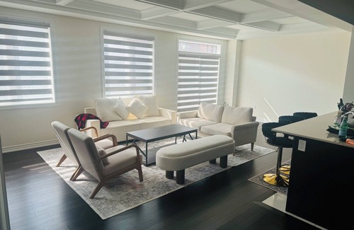 Erin Casa | Cozy 2-Bedroom Retreat with Private Bath