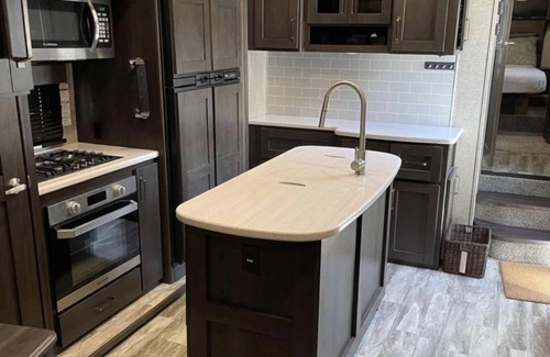 Sun Valley Casa | Cozy 2-bedroom RV in Marvelous Ketchum with AC