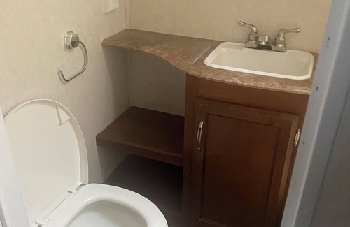 Stockbridge Casa | Cozy 2-bedroom RV in lovely Jonesboro with WiFi, AC