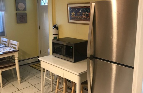 North End Condominio | Cozy 2-bedroom Second Floor Condo with AC, WiFi in beautiful Ocean City