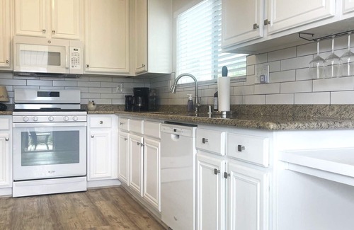 Las Vegas Casa | Cozy 2-bedroom single story home.