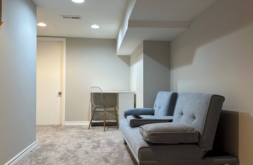 Downtown Baltimore Casa | Cozy 2-bedroom townhome in charming Baltimore with AC, fitness room, WiFi