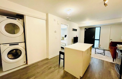 Victoria Village Casa | Cozy 2 Bedroom townhome in Toronto!