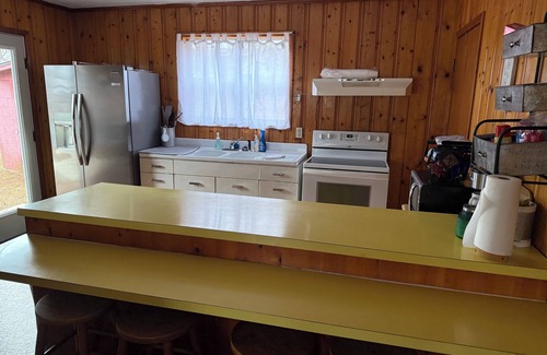 Jacksons' Gap Cabina | Cozy 2-bedroom with 180 water views