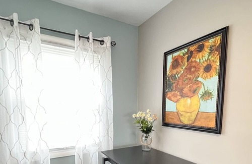 South Central Omaha Casa | Cozy 2 bedroom with fireplace. Great location!