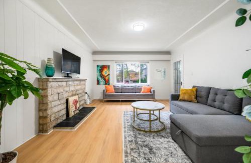 Fraserview Villa | Cozy 2-Bedrooms House in Vancouver