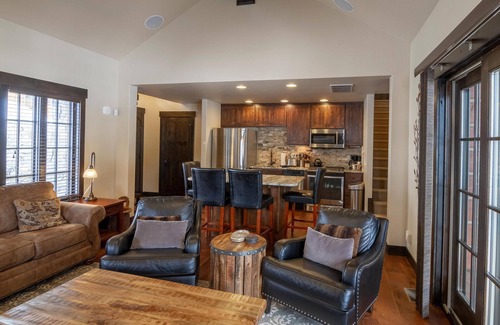 Tamarack Resort Cabaña | Cozy Cottage at Tamarack Resort