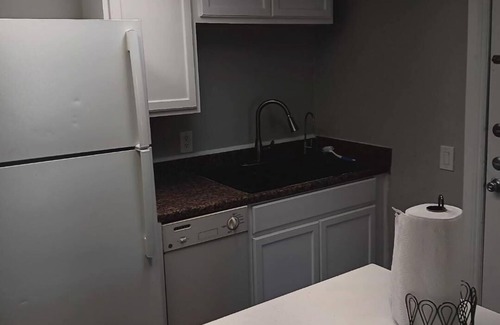 Del Mar Casa | Cozy 2 BR downstairs duplex with AC Near Ocean Drive,Downtown Corpus Christi