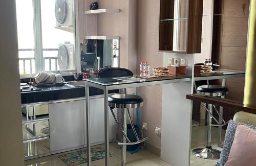 Bandung Kulon Apartamento | Cozy 2 BR Sudirman Suites Apartment