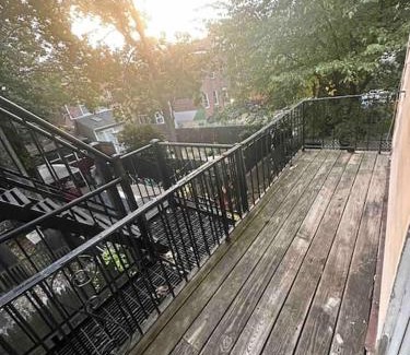 West New York Apartamento | Cozy 2 BR suite, 10 min to NYC &Times Sq