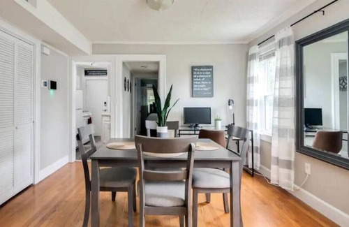 South Hyde Park Apartamento | Cozy 2-in-1 Lovely Place